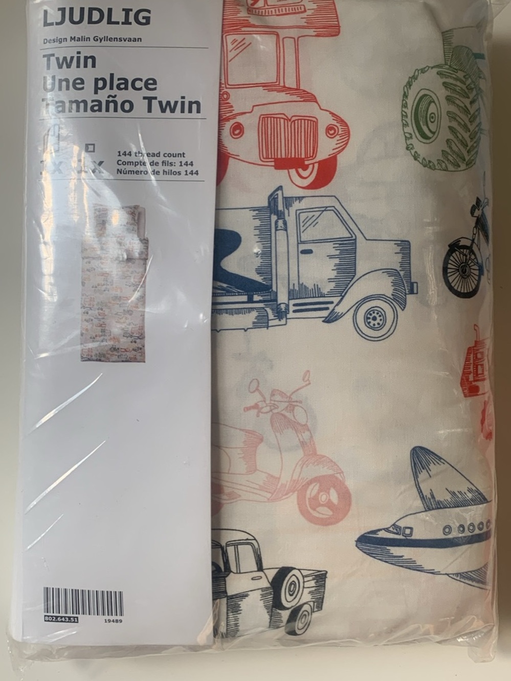 IKEA LJUDLIG Twin Duvet Cover in Blue, Red, Green, Pink on Cream